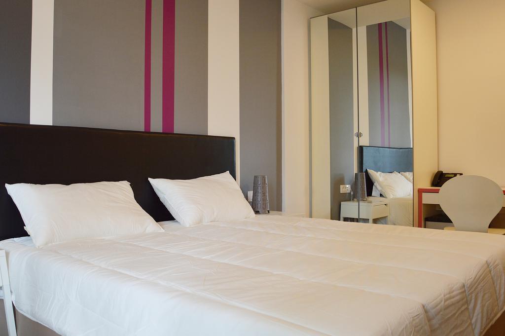 Bed And Breakfast Four Rooms Zadar Rum bild